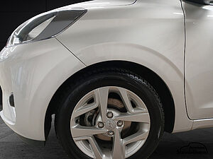 Hyundai i10 1.0 Trend PDC Sitzheizung Klima CarPlay 