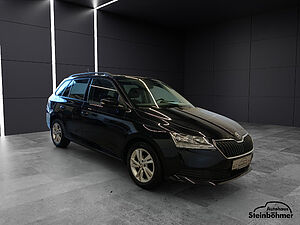 SKODA Fabia Combi Ambition1.0 TSI SmartLink RearView 
