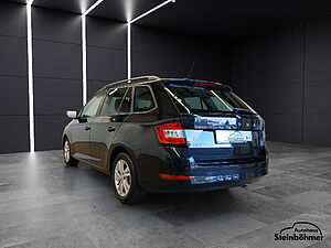 SKODA Fabia Combi Ambition1.0 TSI SmartLink RearView 