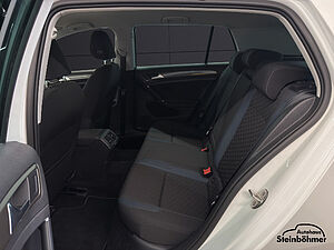 Volkswagen Golf IQ.Drive 1.0TSI NAV ACC SHZ BlindSpot 