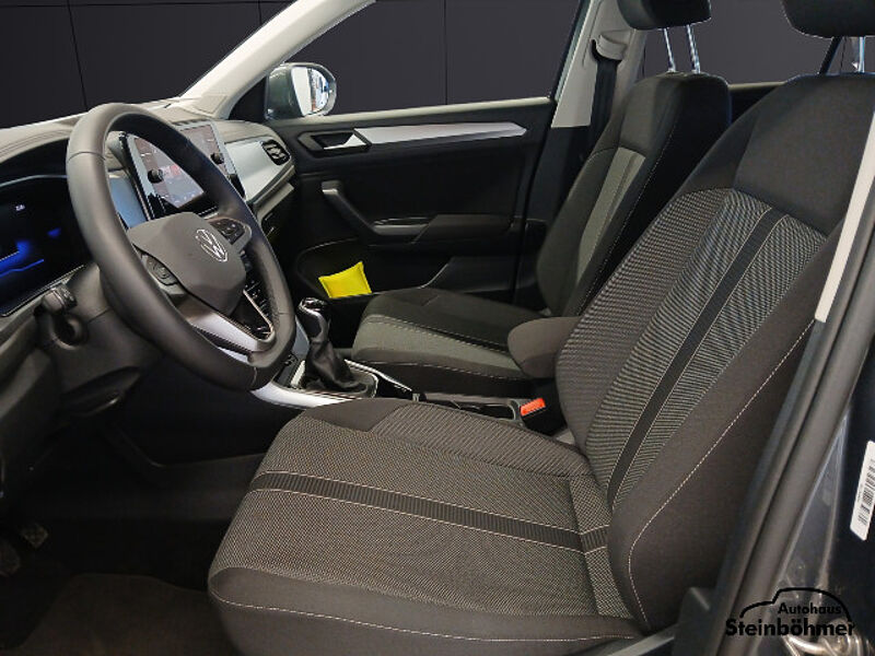 Volkswagen T-ROC Life 1.0TSI LED NAV SHZ AppCon Climatronic