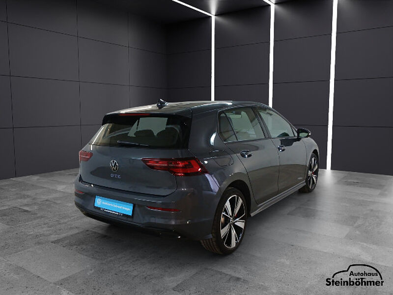 Volkswagen Golf GTE Black Style Navi IQLight DCC ACC 18