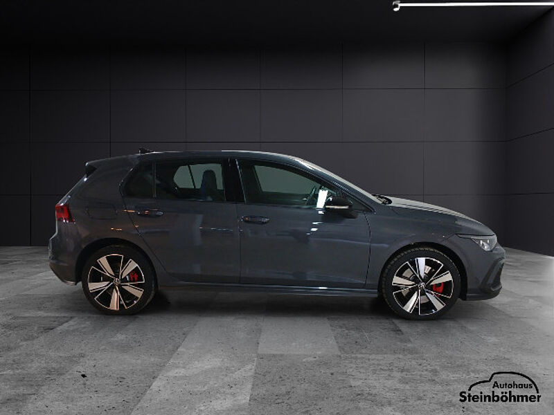 Volkswagen Golf GTE Black Style Navi IQLight DCC ACC 18