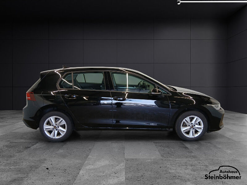 Volkswagen Golf Facelift Life 1.5TSI LED NAV AHK ACC AppCon