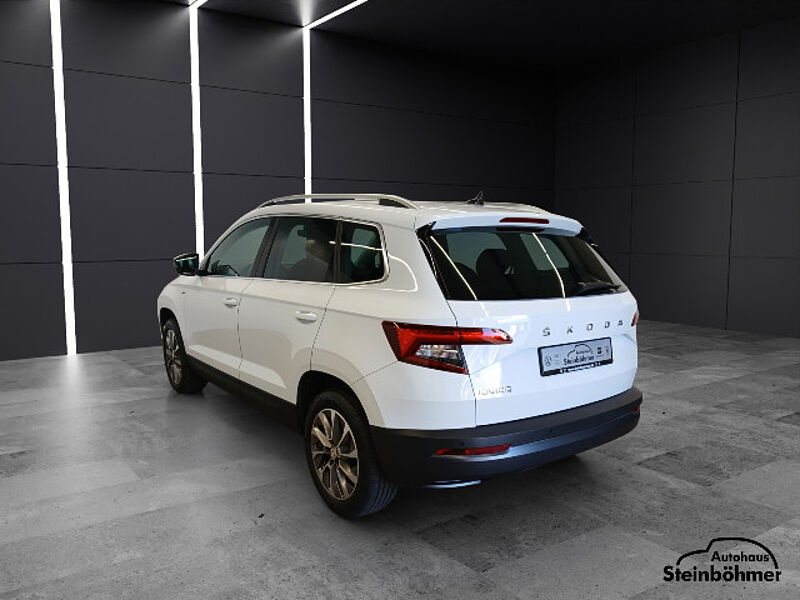 SKODA Karoq Clever 1.5TSI DSG LED Pano SHZ SmartLink