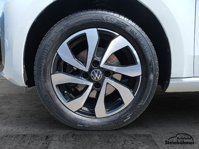 Volkswagen up! ACTIVE 1.0 Rear View Sitzhzg.