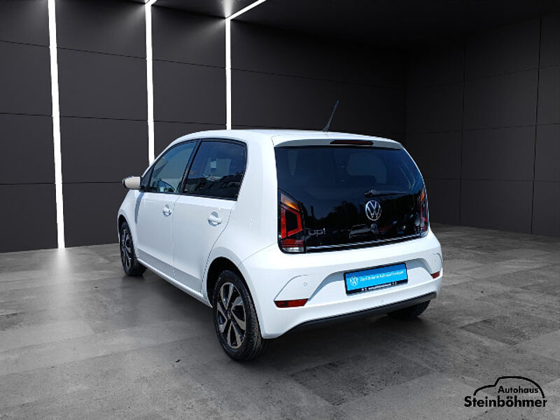 Volkswagen up! ACTIVE 1.0 Rear View Sitzhzg.