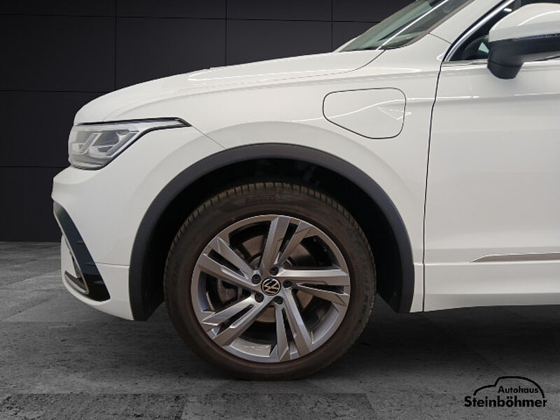 Volkswagen Tiguan R-Line 1.4TSI DSG LED NAV AHK SHZ Rear