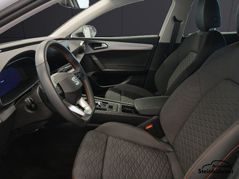 SEAT Leon FR-Line 1.4 TSI eHybrid DSG LED NAV SHZ
