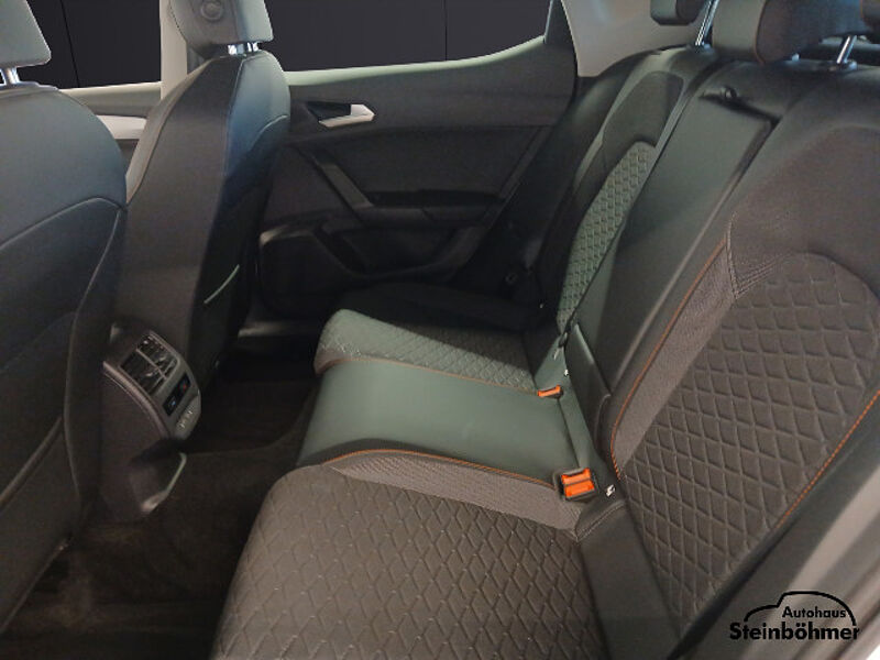 SEAT Leon FR-Line 1.4 TSI eHybrid DSG LED NAV SHZ