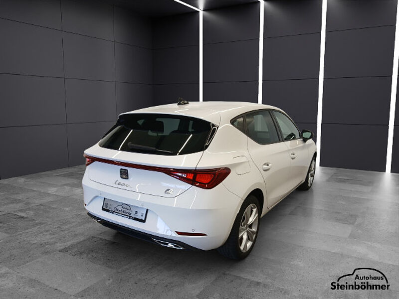 SEAT Leon FR-Line 1.4 TSI eHybrid DSG LED NAV SHZ