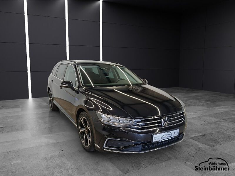 Volkswagen Passat Variant GTE 1.4TSI DSG LED NAV AHK SHZ