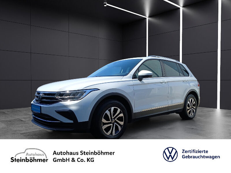 Volkswagen Tiguan Active 2.0TDI DSG Pano Navi LED AHK