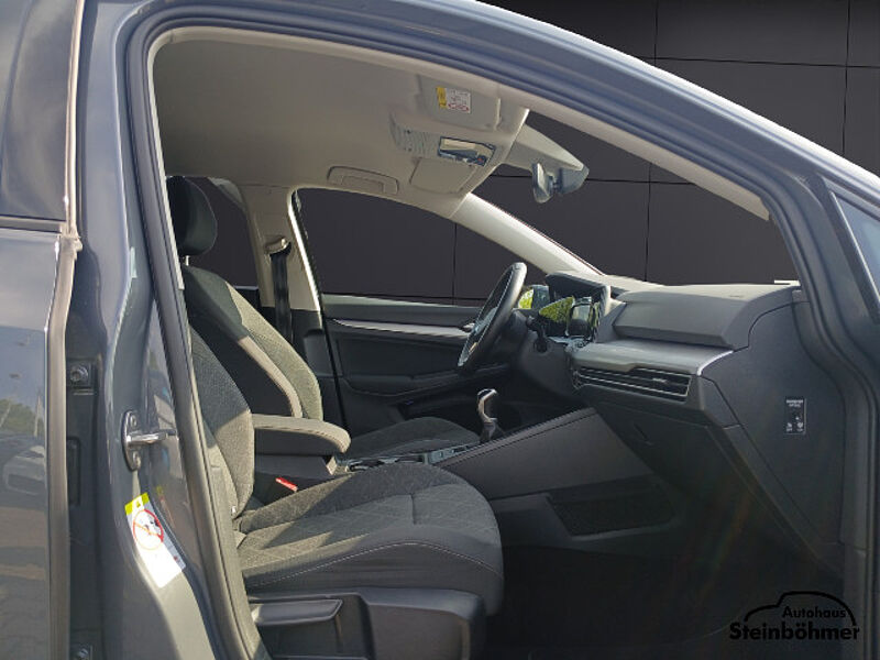 Volkswagen Golf Life 1.5 TSI Navi APP ACC