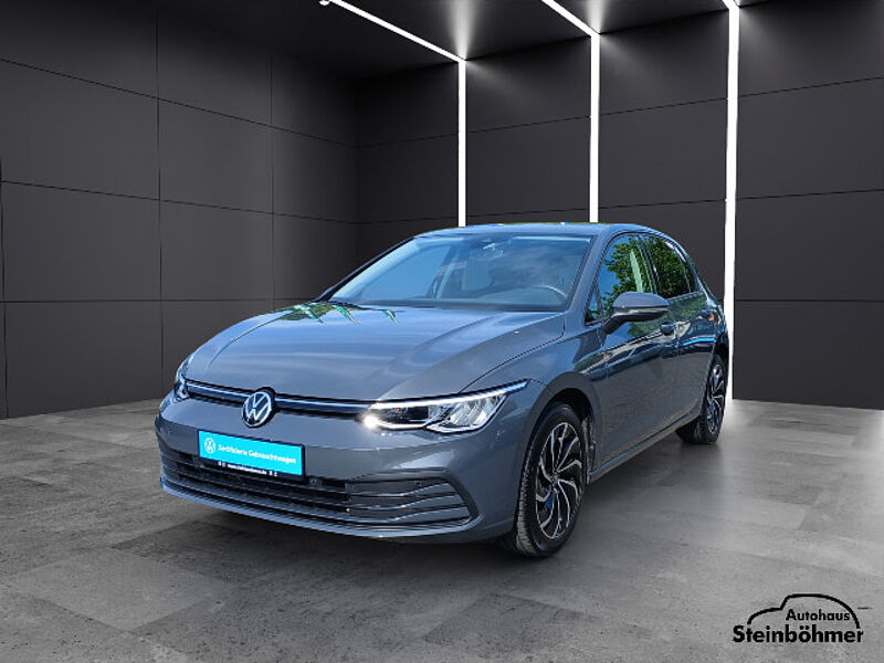 Volkswagen Golf Life 1.5 TSI Navi APP ACC