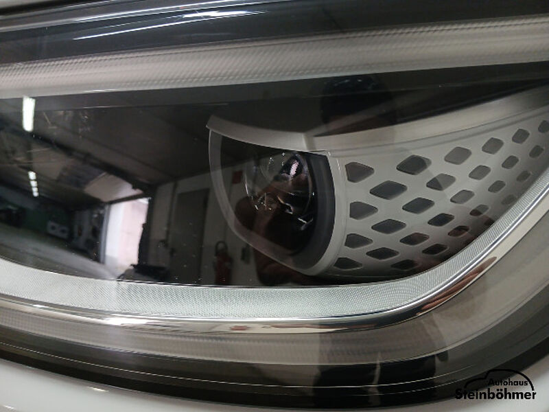 Volkswagen ID.4 Pro Performance AHK Pano DCC HUD Wärmepumpe