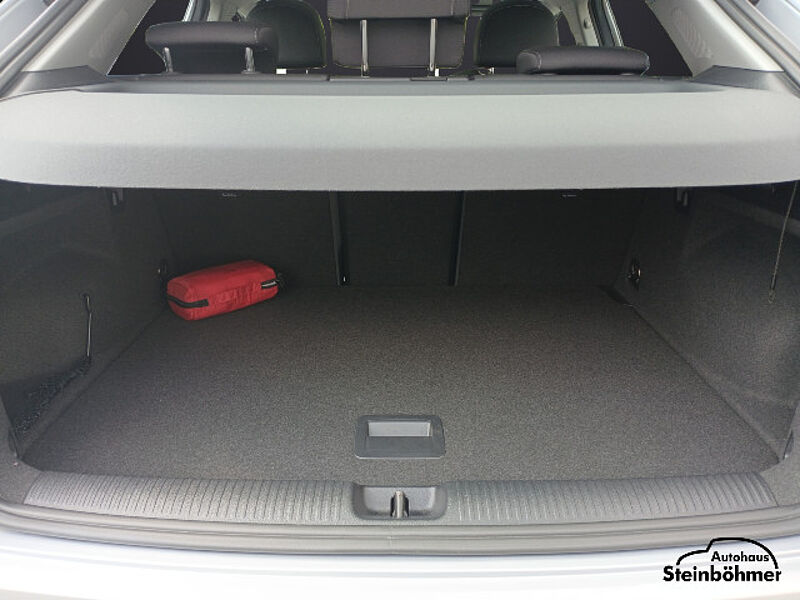 Audi Q2 30 1.0TFSI advanced Panorama Matrix LED