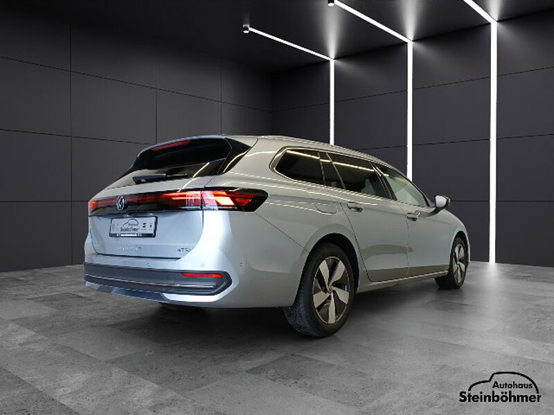 Volkswagen Passat Business 1.5eTSI DSG LED NAV AHK ACC