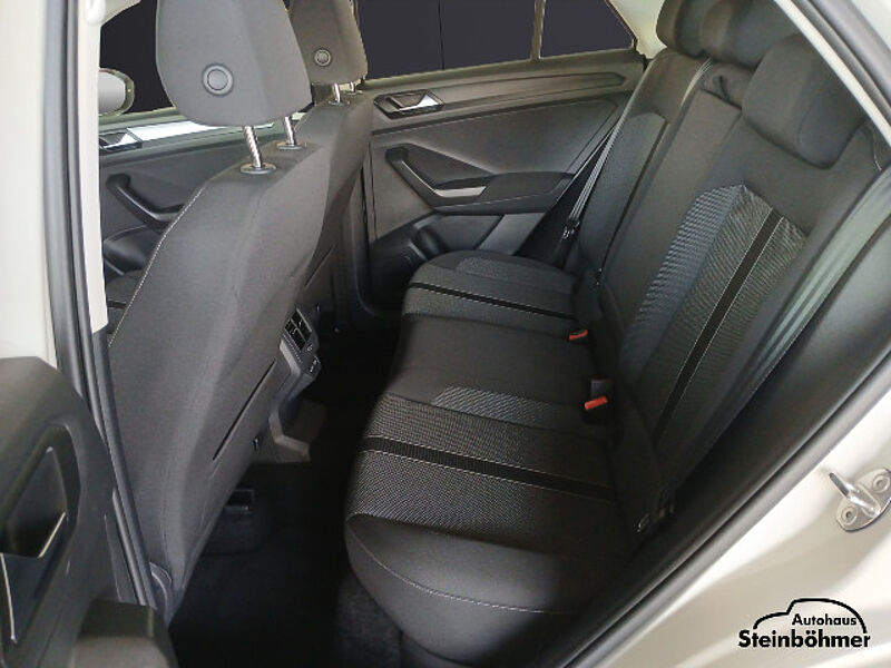 Volkswagen T-Roc 1.5TSI Life DSG Navi AHK LED Sitzhzg