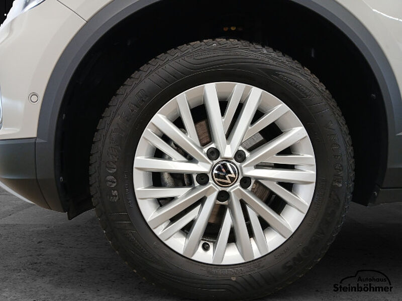 Volkswagen T-Roc Life 1.5 TSI NAVI AppCon LED AHK