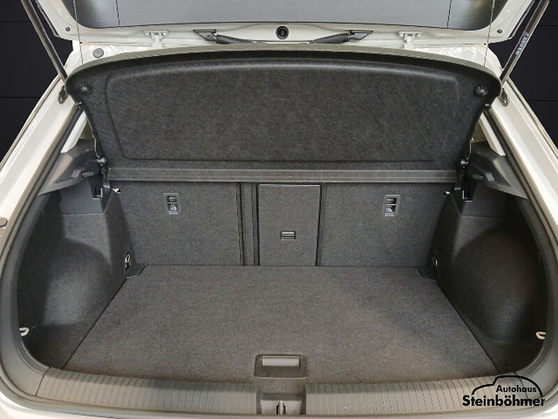 Volkswagen T-Roc Life 1.5 TSI NAVI AppCon LED AHK