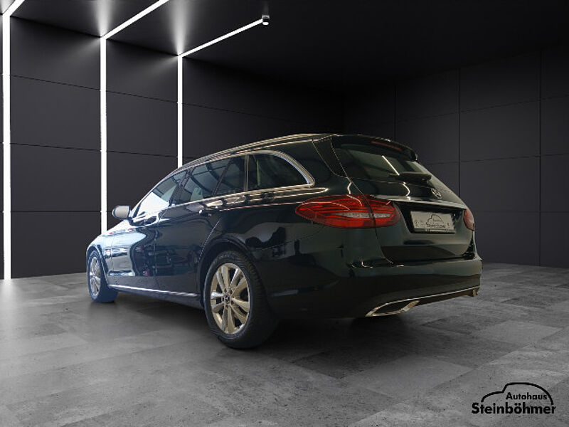 Mercedes-Benz C 180 T Avantgarde LED NAV RFK ParkAssist