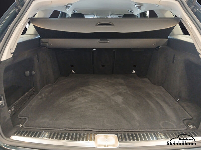 Mercedes-Benz C 180 T Avantgarde LED NAV RFK ParkAssist