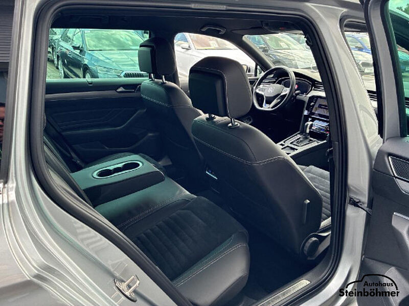 Volkswagen Passat Variant GTE 1.4 TSI DSG Rear View ACC IQ.