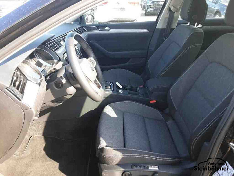 Volkswagen Passat Variant Business 2.0TDI DSG IQ. Light NAV