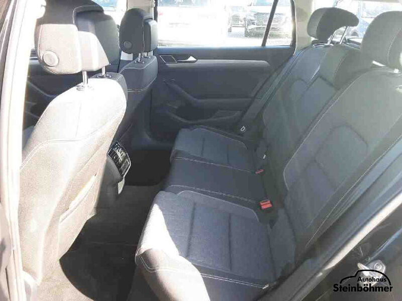 Volkswagen Passat Variant Business 2.0TDI DSG IQ. Light NAV