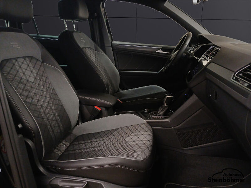 Volkswagen Tiguan R-Line 2.0TDI 4M DSG IQ-LED Navi