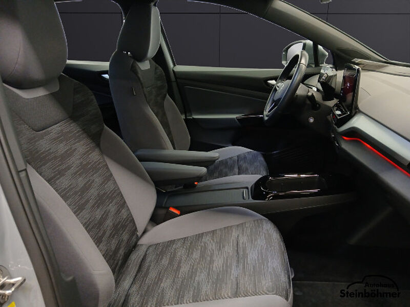 Volkswagen ID.4 Pure Performance 125kW LED NAVPro ACC SHZ