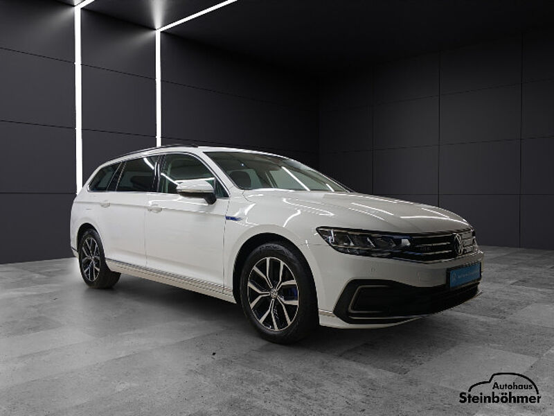 Volkswagen Passat Variant GTE Navi Pano Dig. Cockpit Keyless