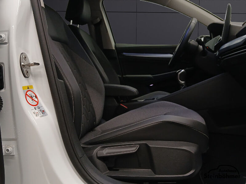 Volkswagen Golf GOAL 1.5TSI LED Plus NAV AHK SHZ SideAssist