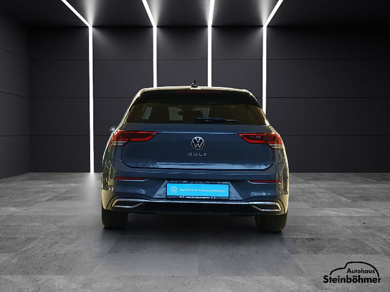 Volkswagen Golf Style 2.0TDI DSG Navi LED 18Zoll Sport ACC