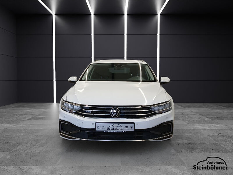 Volkswagen Passat Variant GTE 1.4TSI DSG LED NAV ACC SHZ