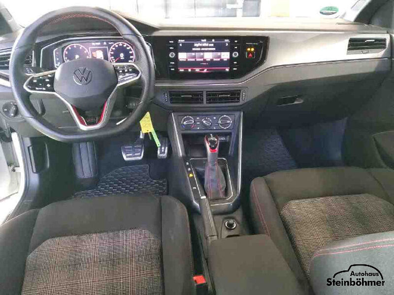 Volkswagen Polo GTI 2.0TSI DSG IQ. Light AppCon SHZ