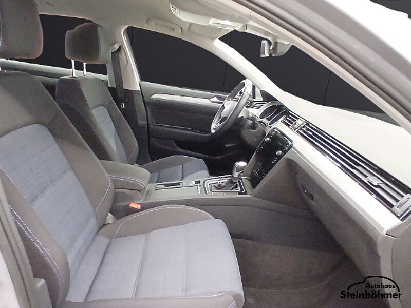 Volkswagen Passat Variant GTE 1.4TSI DSG LED NAV AHK ACC