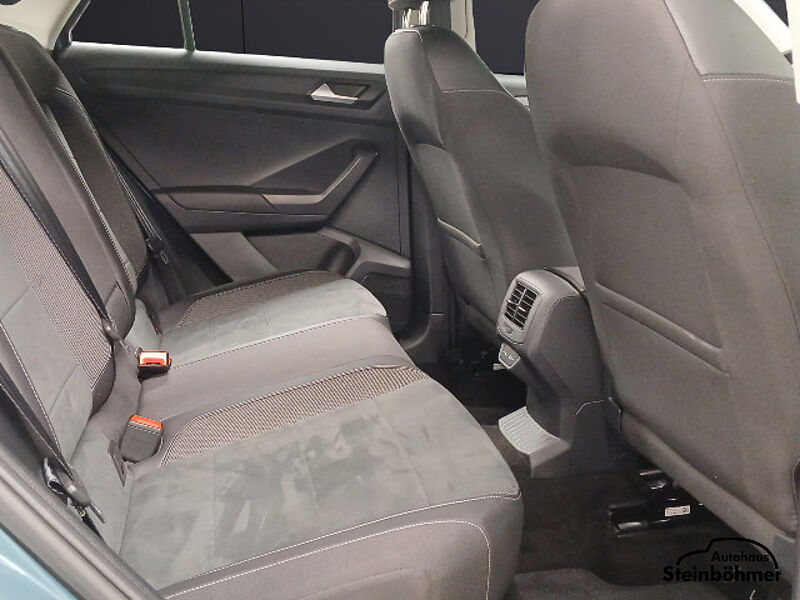 Volkswagen T-Roc Style 1.5TSI DSG Navi LED-Plus AHK