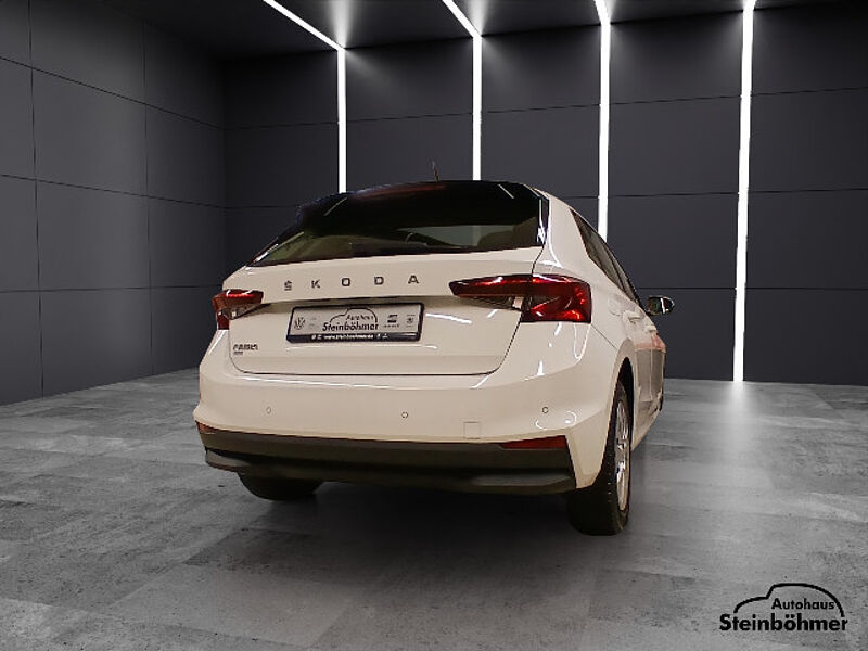 SKODA Fabia Active 1.0MPI LED Sitzhzg. Parkpilot