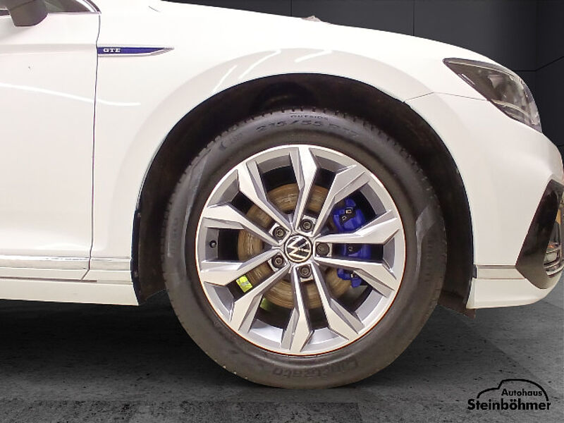 Volkswagen Passat Variant GTE Standhzg AHK LED RearView