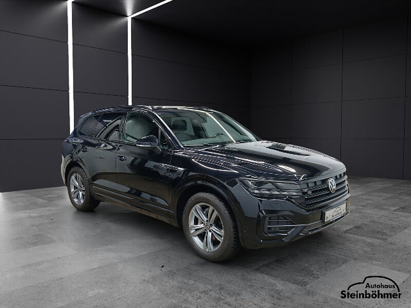 Volkswagen Touareg R-Line BlackStyle 3.0TDI 4M IQ. Light