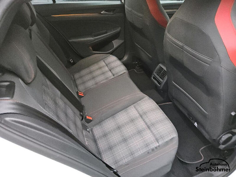Volkswagen Golf GTI 2.0TSI DSG LEDPlus NAV ACC SHZ RearView