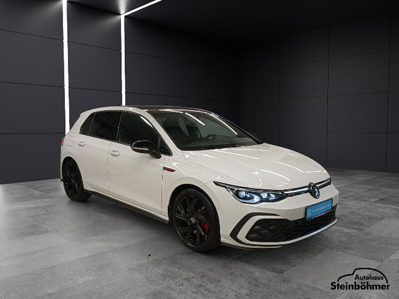 Volkswagen Golf GTI DSG Navi BlackStyle Pano RearView