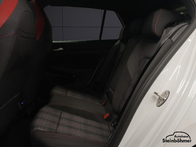 Volkswagen Golf GTI DSG Navi BlackStyle Pano RearView