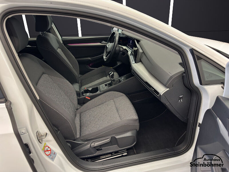 Volkswagen Golf Move 1.0TSI LED AppCon SHZ RearView