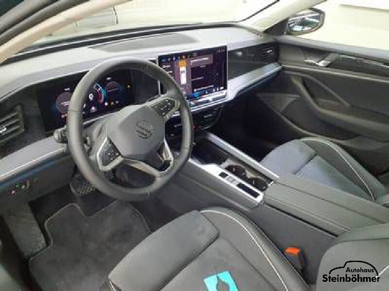 Volkswagen Passat Business 1.5eTSI DSG LED NAV AHK ACC