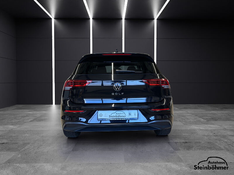 Volkswagen Golf Life 1.5TSI LEDPlus NAV SHZ RearView AppCon