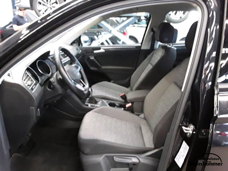 Volkswagen Tiguan Life 2.0TDI DSG LED NAV AHK ACC RearView