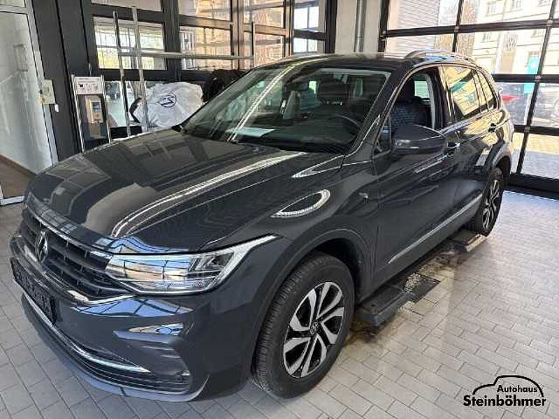 Volkswagen Tiguan ACTIVE 2.0TDI DSG LED NAV AHK ACC SHZ